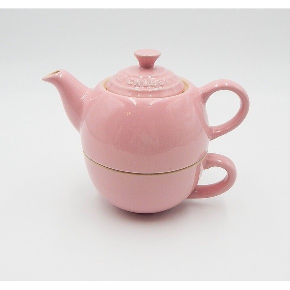 Le Creuset Tea For One Satin Chiffon Pink Stacking Teapot Cup Set of 3 - Picture 1 of 8